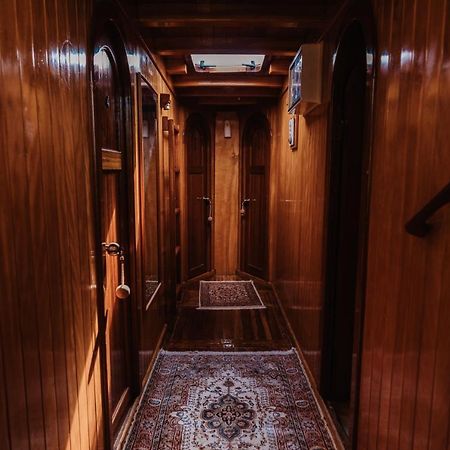 Hotel Sicily Sea Charter Hande Capo Galera Palermo Exterior foto