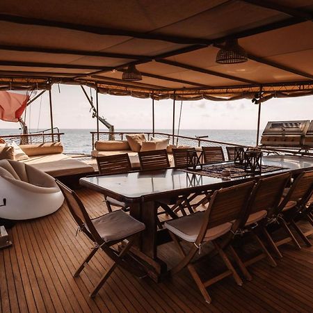 Hotel Sicily Sea Charter Hande Capo Galera Palermo Exterior foto