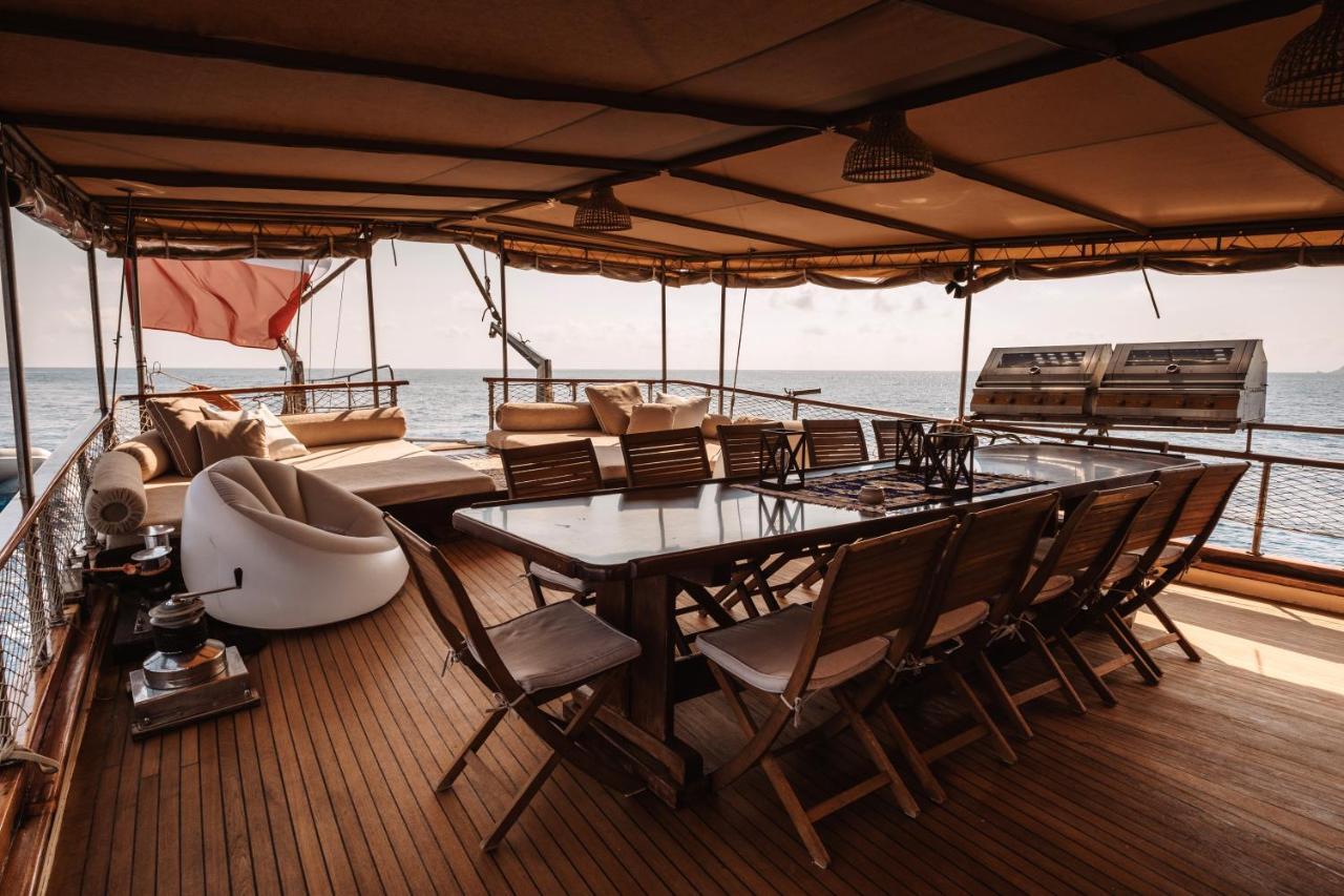 Hotel Sicily Sea Charter Hande Capo Galera Palermo Exterior foto