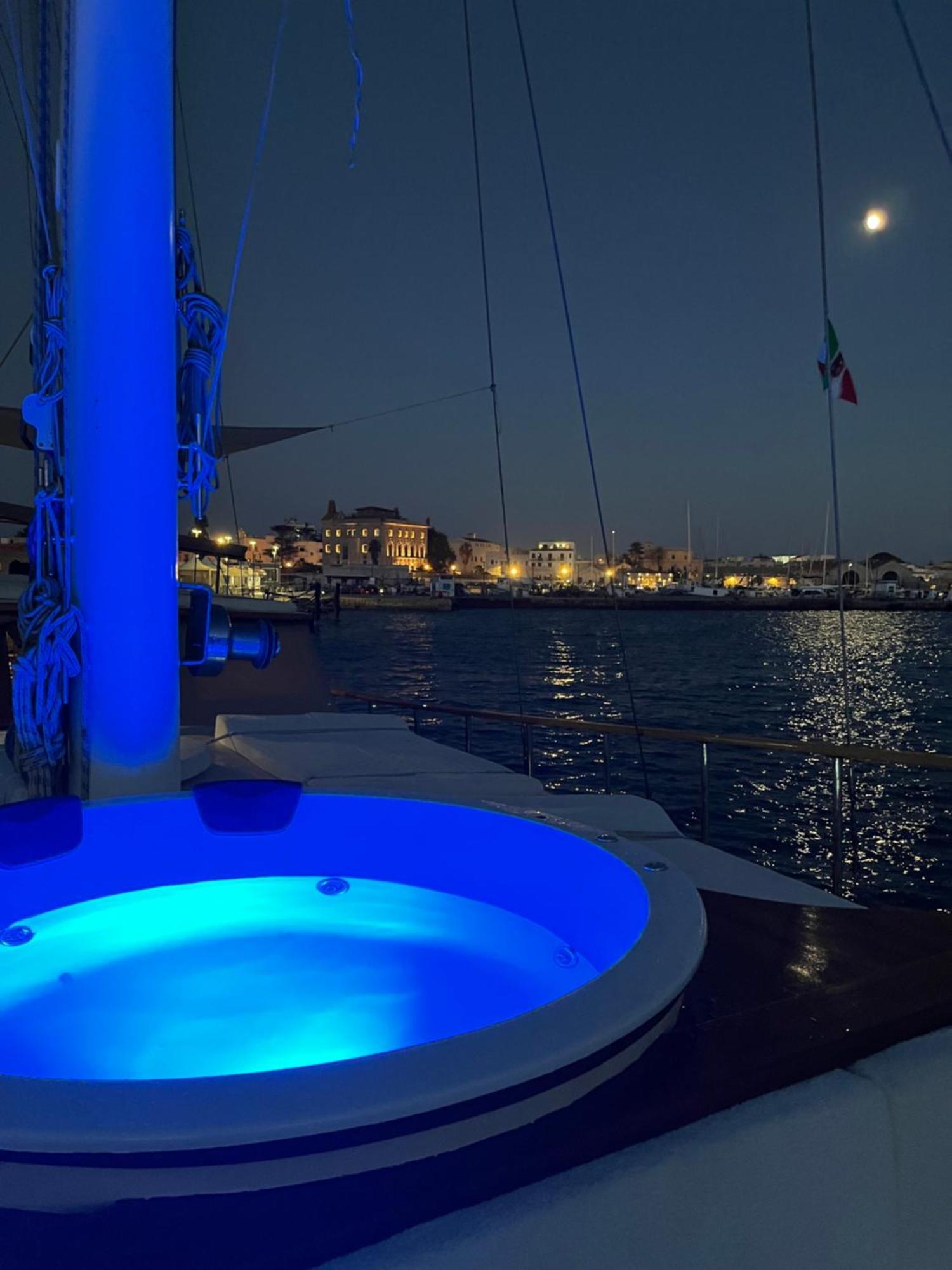 Hotel Sicily Sea Charter Hande Capo Galera Palermo Exterior foto
